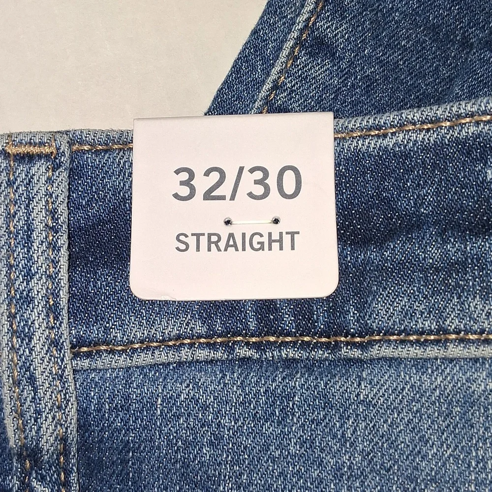 Tommy Hilfiger Straight Fit Jeans Size-32x30 NWT - Picture 3 of 5